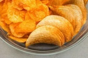 Photo of potato chips on a plate