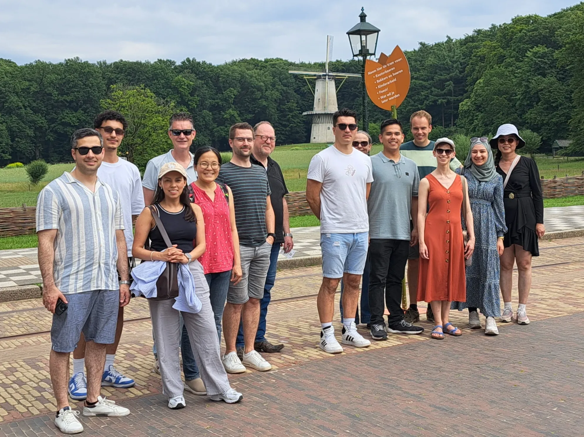 Photo of the Alicat Europe team