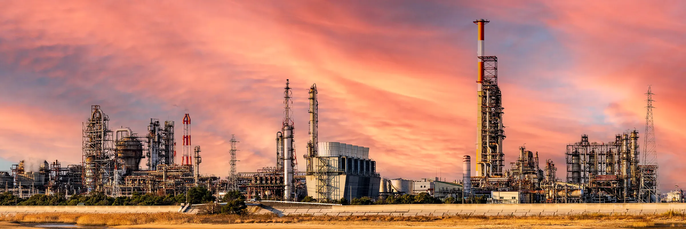 Panoramablick auf den Petrochemie-Komplex